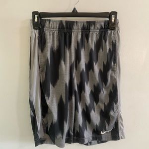 Boys Medium Black and Grey Nike Basketball Shorts